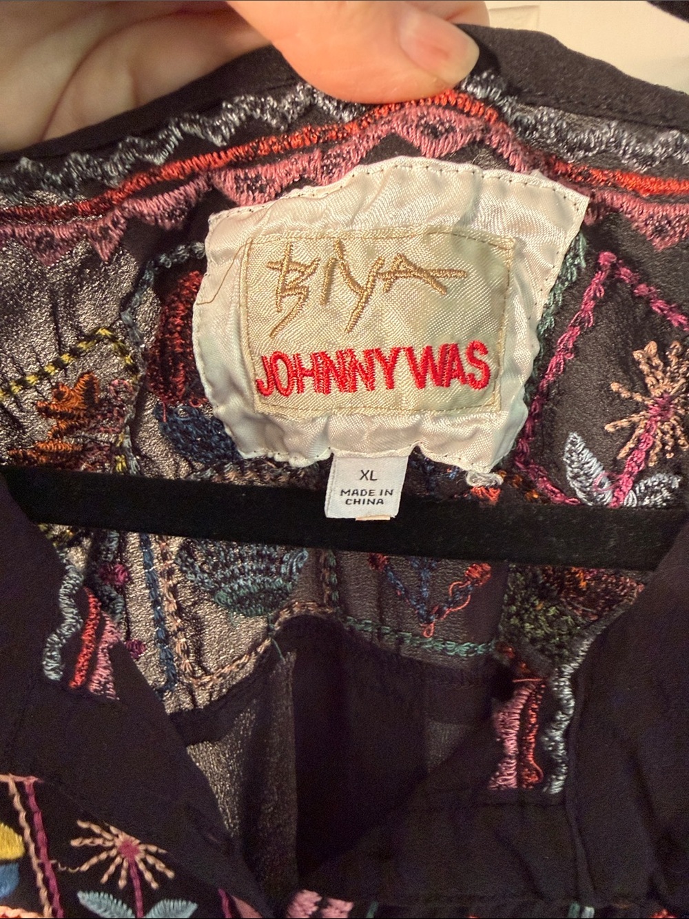 Johnny Was 100% Silk Embroidered Tunic Top Floral Boho Art to Wear XL - Picture 2 of 12